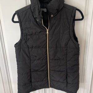 Serra women’s black quilted lined puffer vest size M